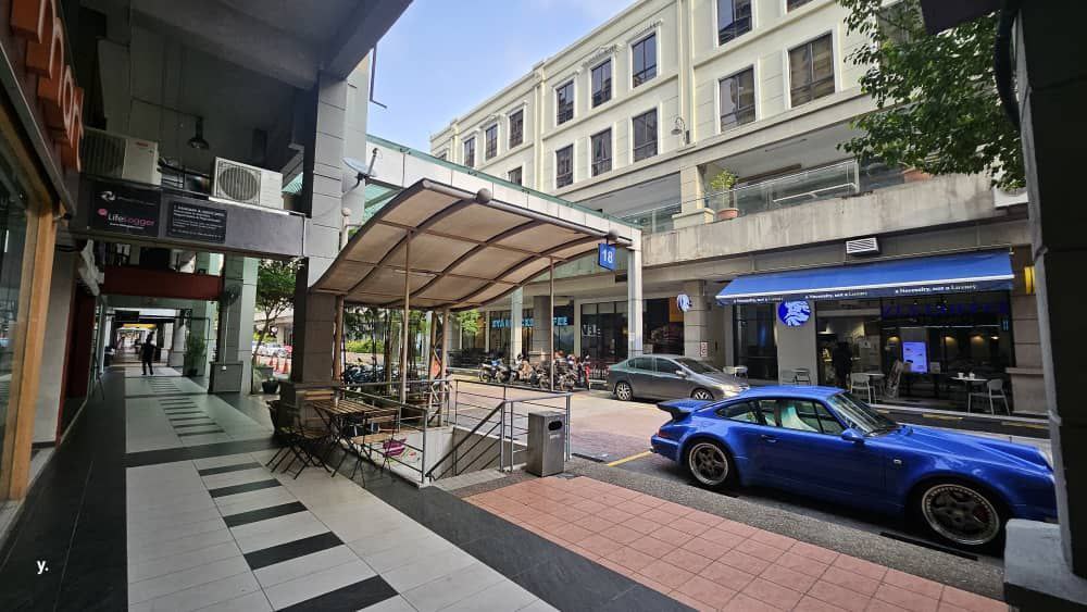 4 Level Shop Lot [ Intermediate] - Plaza Damas, Sri Hartamas KL