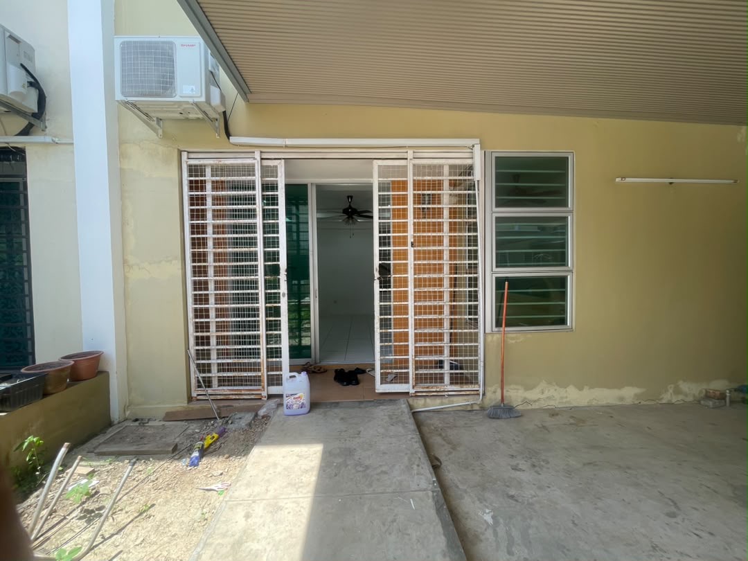 Taman V24 KKIP Townhouse RM430k