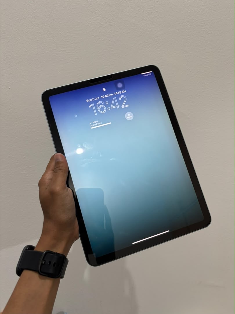 Ipad Air 4th Gen 64GB,Sky Blue For Sale