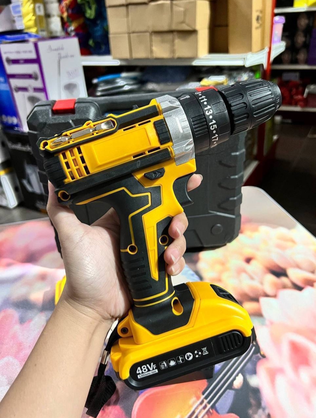 Rechargeable drill yellow 28in1 48vf