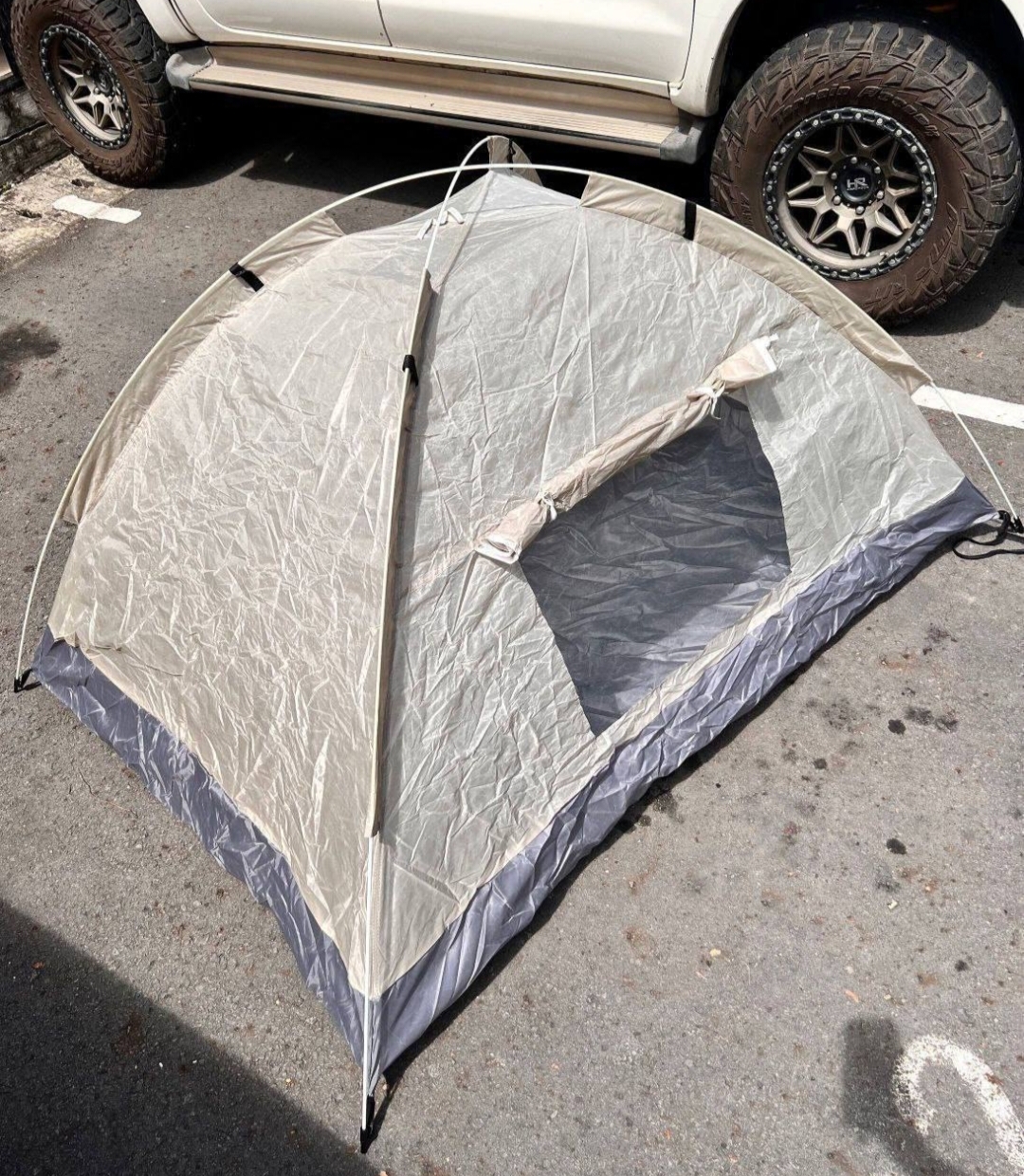 Automatic camping tent